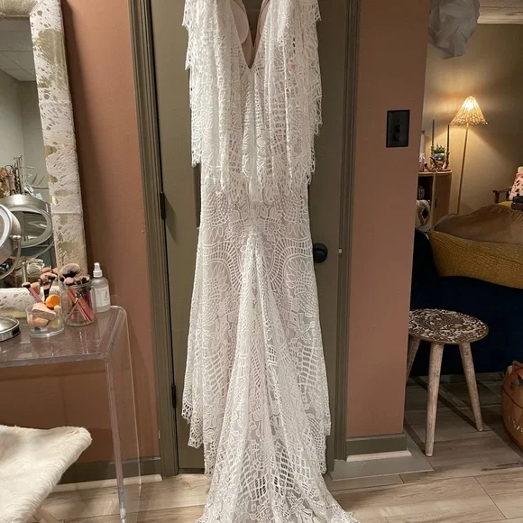 BHLDN odalis gown - Picture 12 of 16